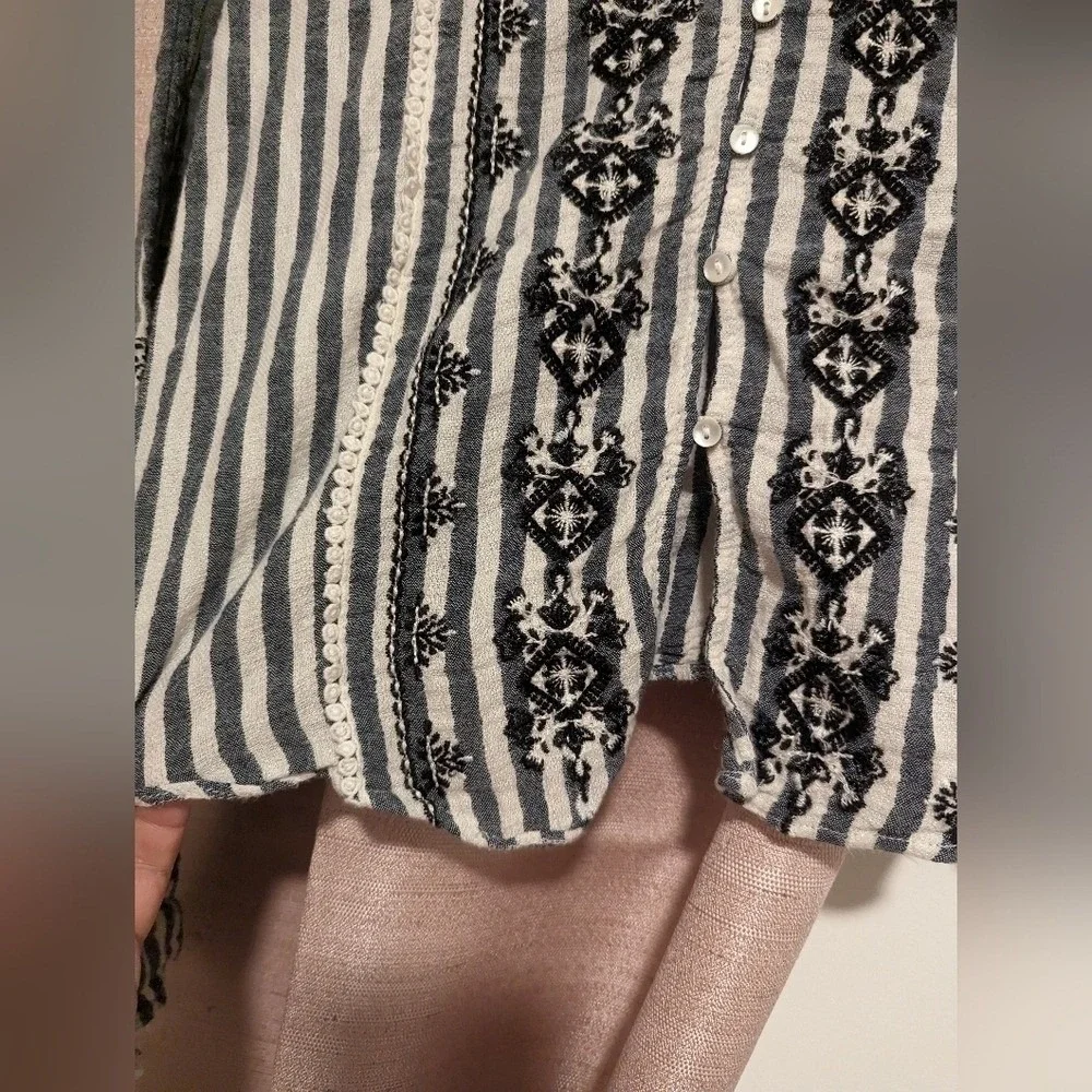 Zara blue white